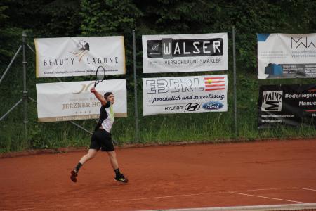 Meisterschaftsbeginn Herren 60, Herren 35, Damen 1 und Herren 1